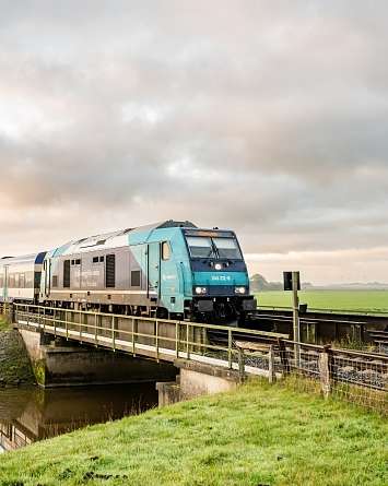 Bild des Marschbahnzuges