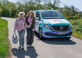 NAHSUTTLE mit Personen 